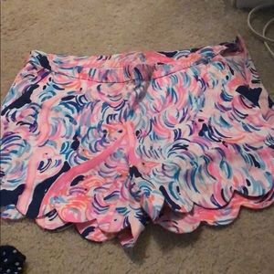 Super cute scalloped Lilly Pulitzer shorts
